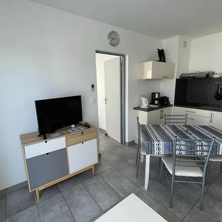 Apartment Les Bains T2, 2 Pas Des Thermes